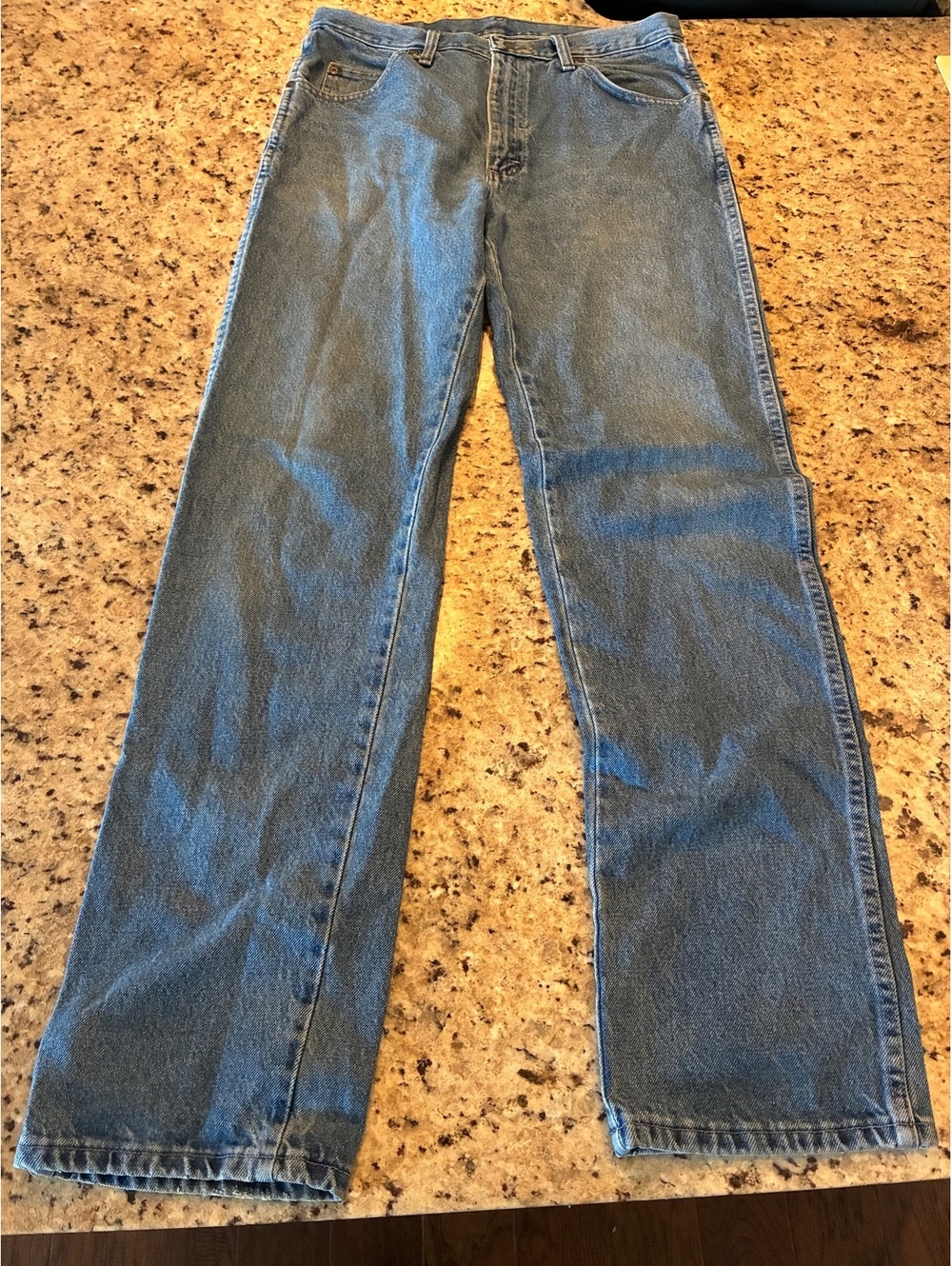 Wrangler Men's Blue Denim Jeans 32x34 Relaxed Fit